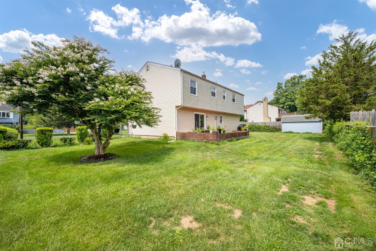 21 Bristol Road Piscataway, NJ 08854 - Photo 4 of 31 Gallery Image 4