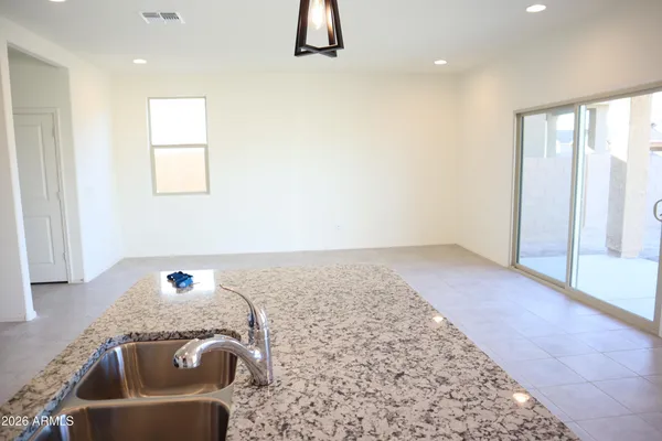 $1,995 | 10676 West Golson Drive, Marana, AZ 85653