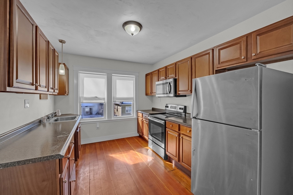 1 Brook Street Webster, MA 01570 - Photo 4 of 25