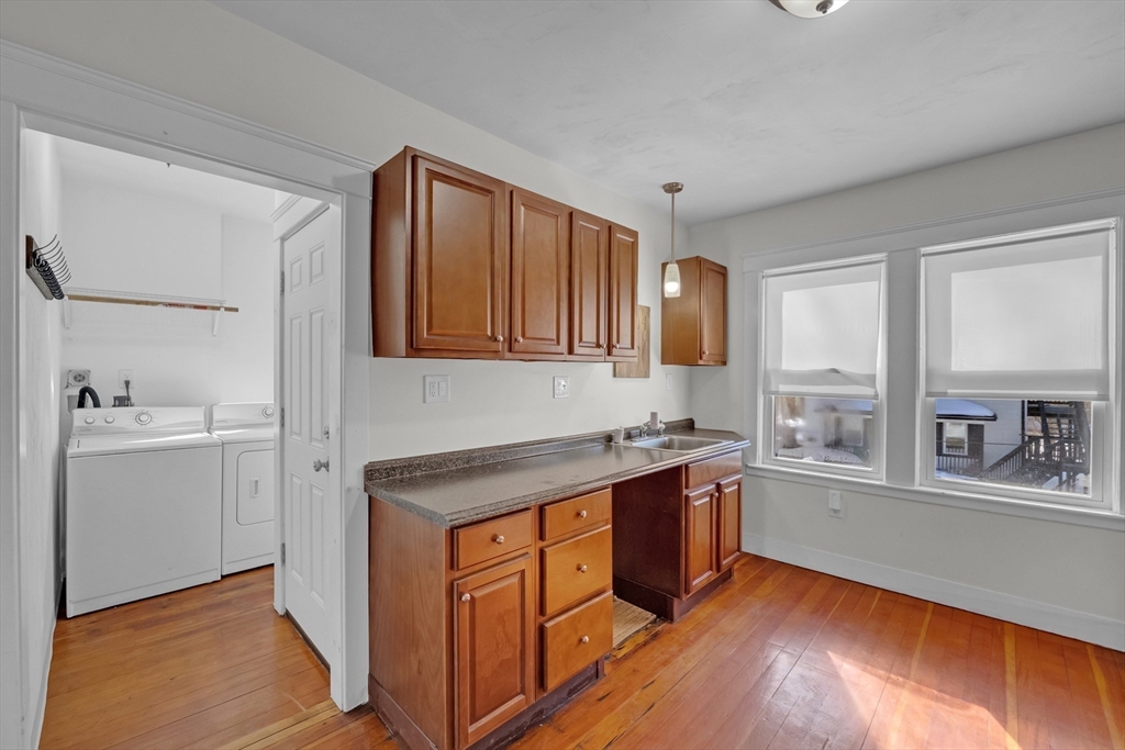 1 Brook Street Webster, MA 01570 - Photo 6 of 25