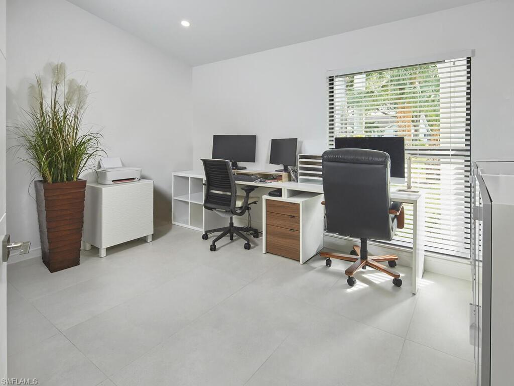 7661 Ponte Verde Way Naples, FL 34109 - Photo 15 of 34