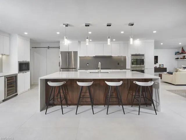 $1,995,000 | 7661 Ponte Verde Way, Naples, FL 34109