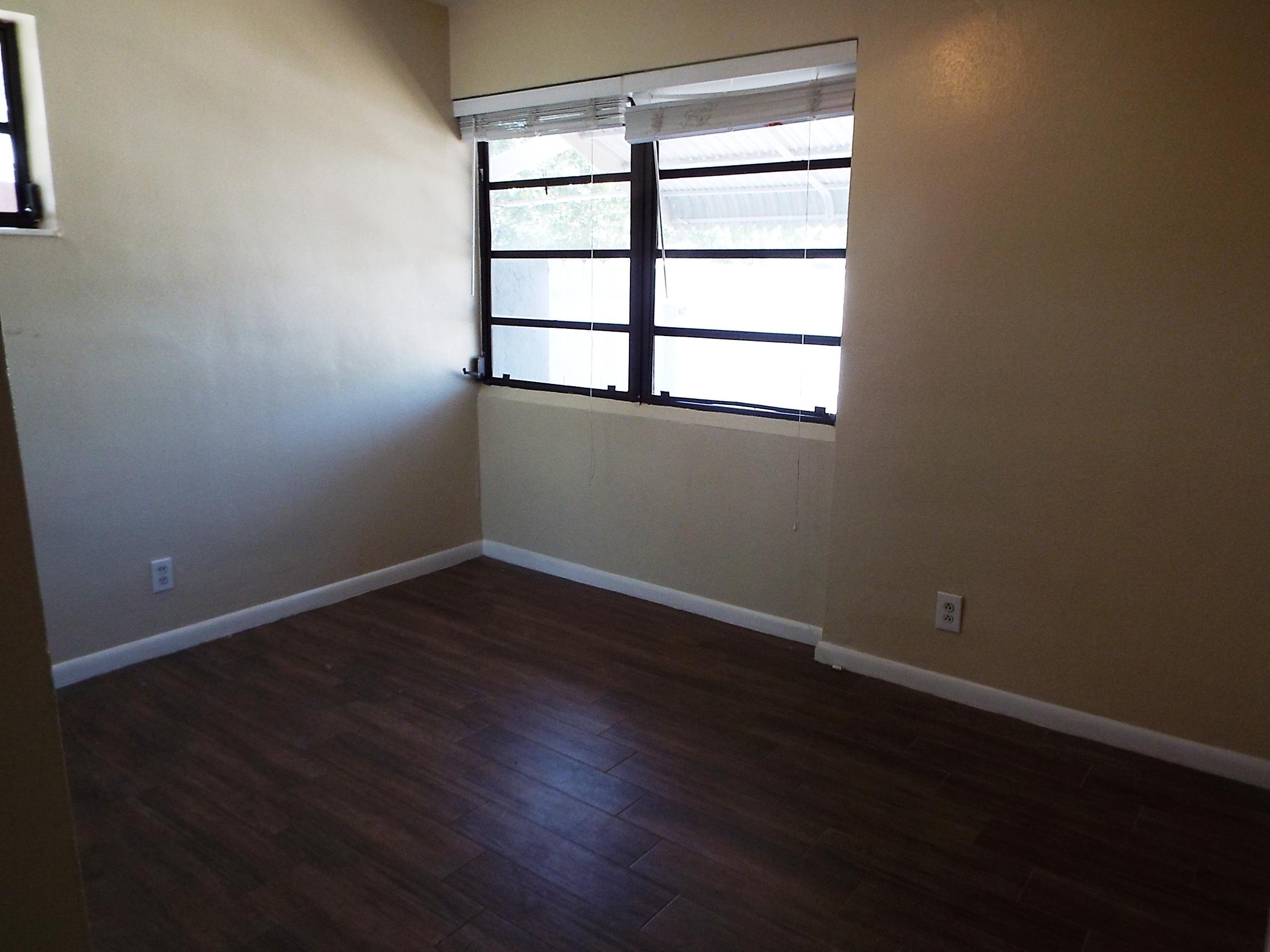 140 Davis Road Palm Springs, FL 33461 - Photo 11 of 19 DSCF2133