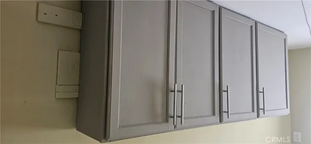 a street sign on the side of a building