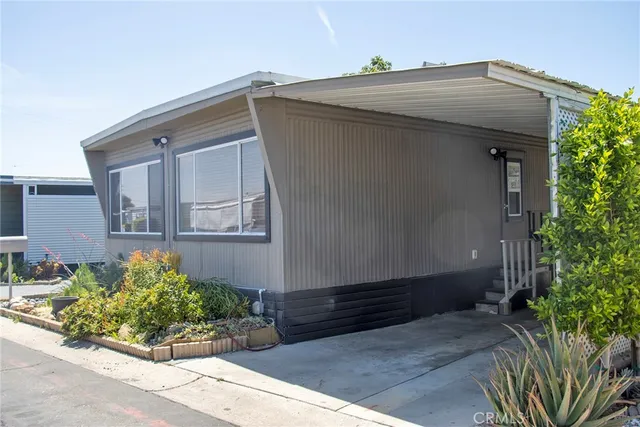 $163,000 | 8811 Canoga Avenue, Unit 120, Canoga Park, CA 91304