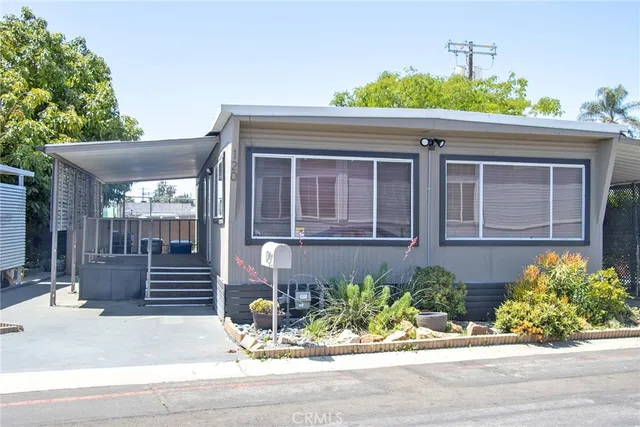 $163,000 | 8811 Canoga Avenue, Unit 120, Canoga Park, CA 91304