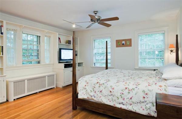 26 Rockledge Road Newton, MA 02461 - Photo 6 of 7