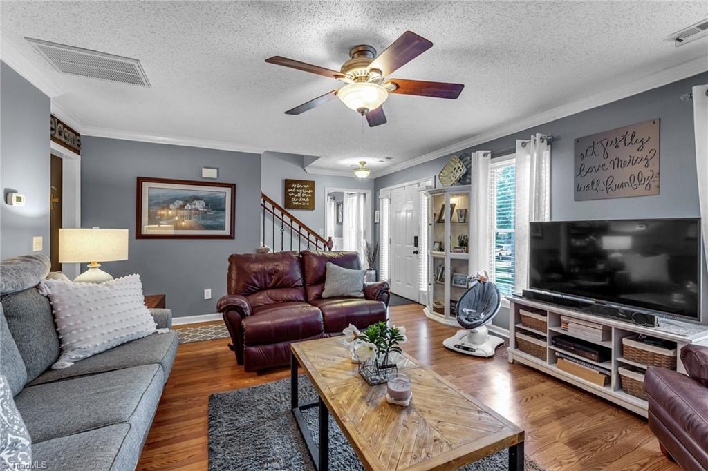 2501 Water Run Court High Point, NC 27265 - Photo 7 of 33 Gallery Image 7