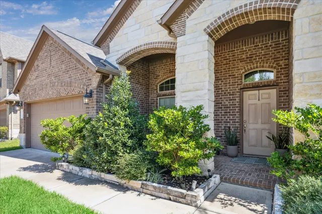 $2,900 | 3323 Emerald Valley Drive, Katy, TX 77494