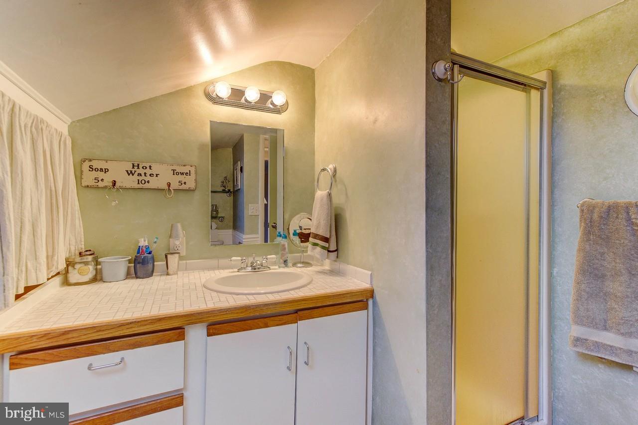 95 Taylor Road York, PA 17406 - Photo 20 of 34 Gallery Image 20