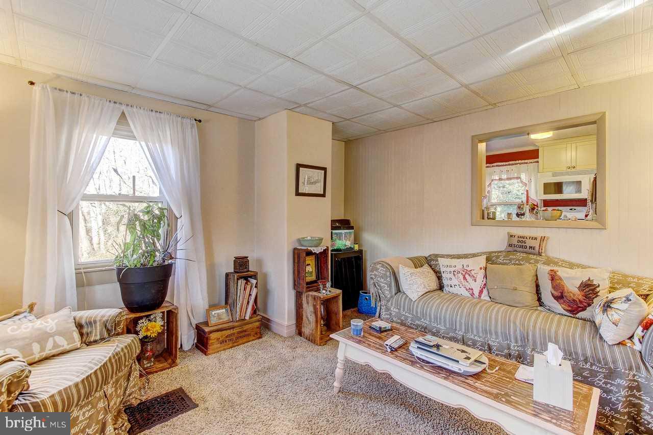 95 Taylor Road York, PA 17406 - Photo 3 of 34 Gallery Image 3