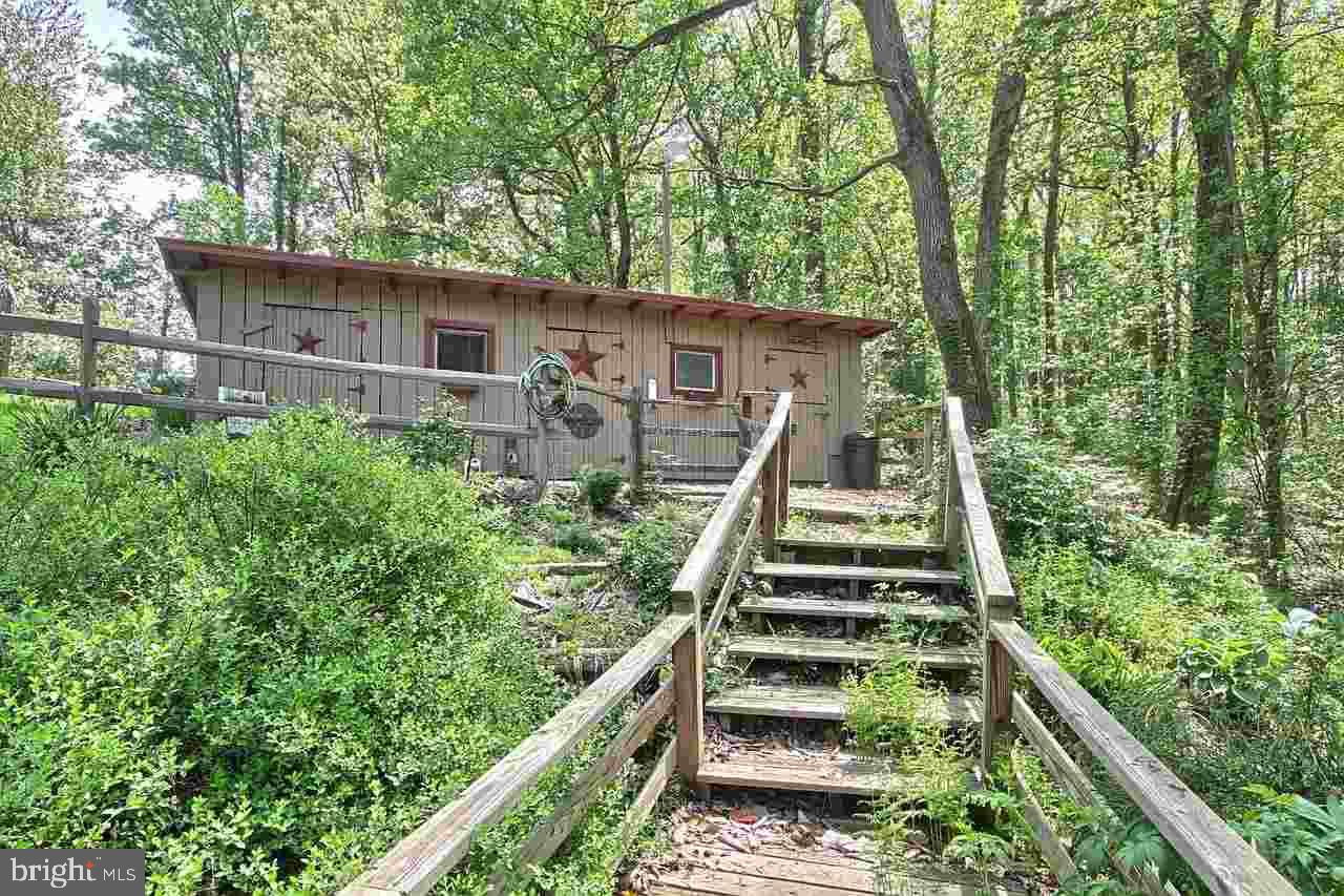 95 Taylor Road York, PA 17406 - Photo 29 of 34 Gallery Image 29