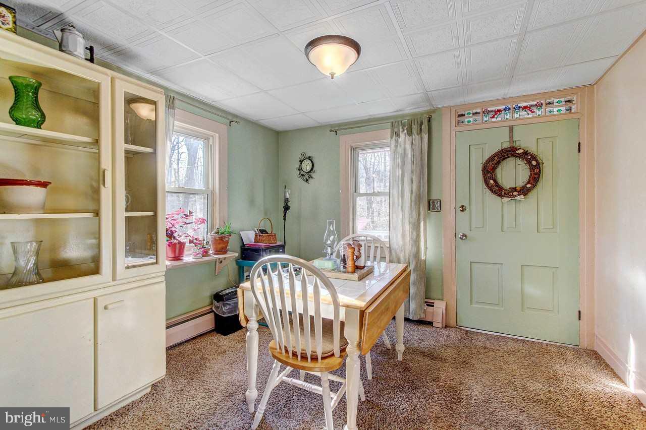95 Taylor Road York, PA 17406 - Photo 6 of 34 Gallery Image 6