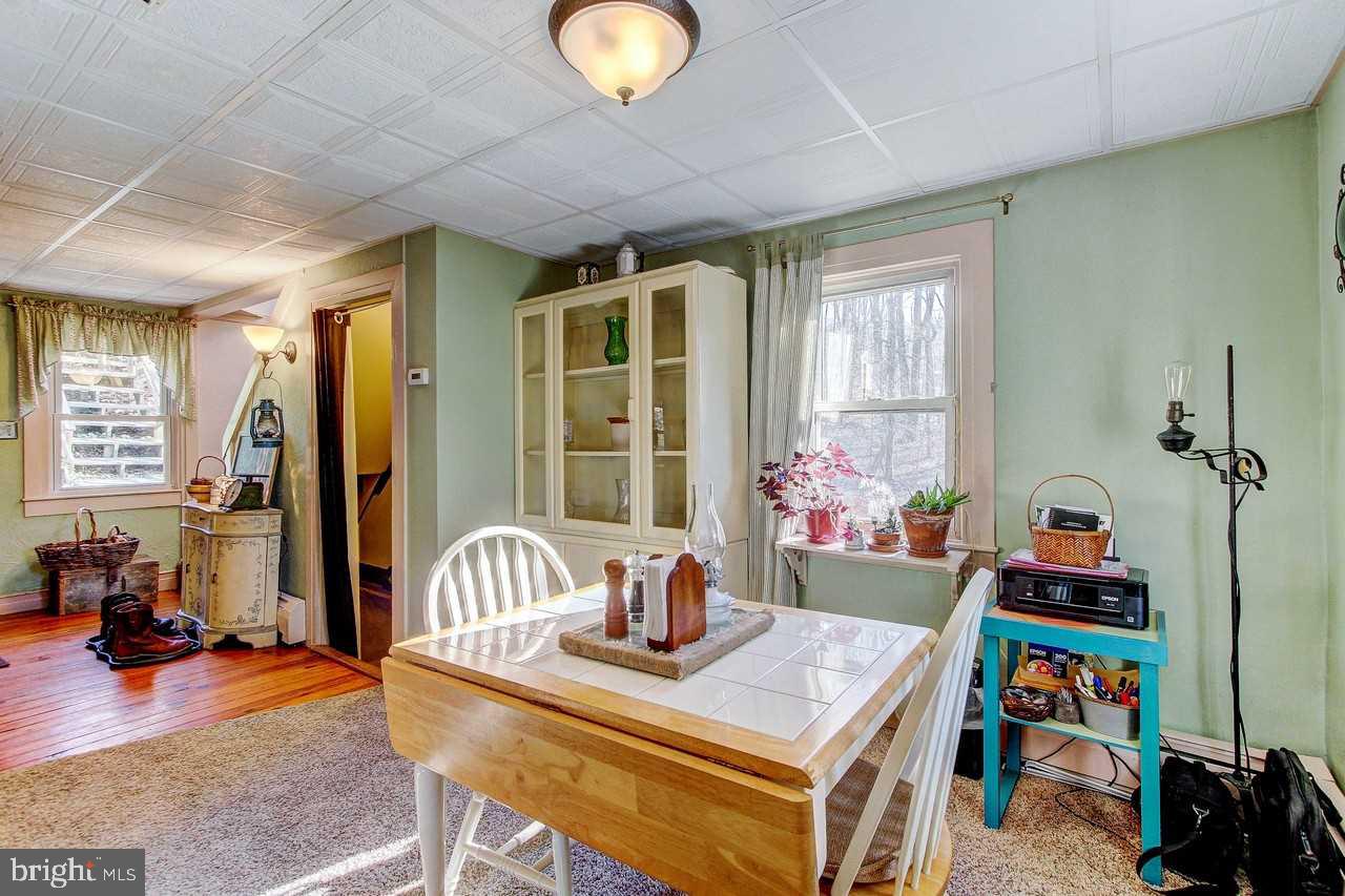95 Taylor Road York, PA 17406 - Photo 7 of 34 Gallery Image 7