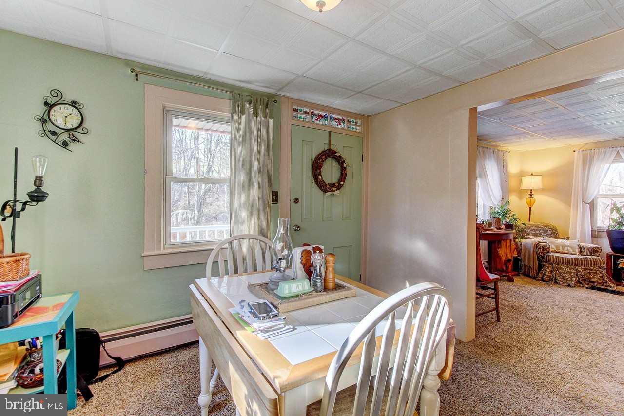 95 Taylor Road York, PA 17406 - Photo 8 of 34 Gallery Image 8
