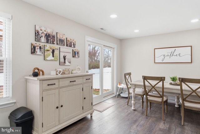 415 Acorn Road Mount Laurel, NJ 08054 - Photo 14 of 35 Dining Area