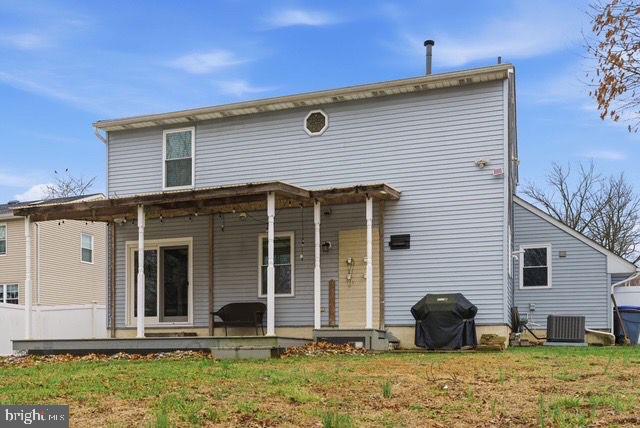 415 Acorn Road Mount Laurel, NJ 08054 - Photo 29 of 35 Exterior Rear/Covered Patio