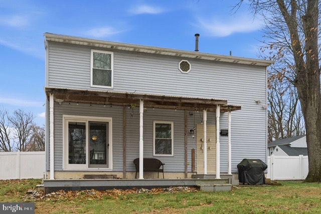 415 Acorn Road Mount Laurel, NJ 08054 - Photo 30 of 35 Exterior Rear/Covered Patio