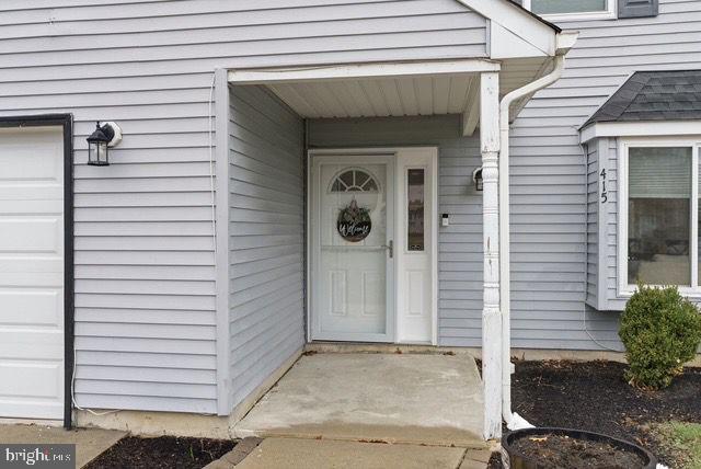 415 Acorn Road Mount Laurel, NJ 08054 - Photo 3 of 35 Front Entrance