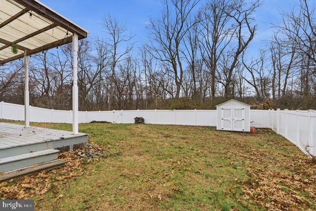 415 Acorn Road Mount Laurel, NJ 08054 - Photo 32 of 35 Rear Yard