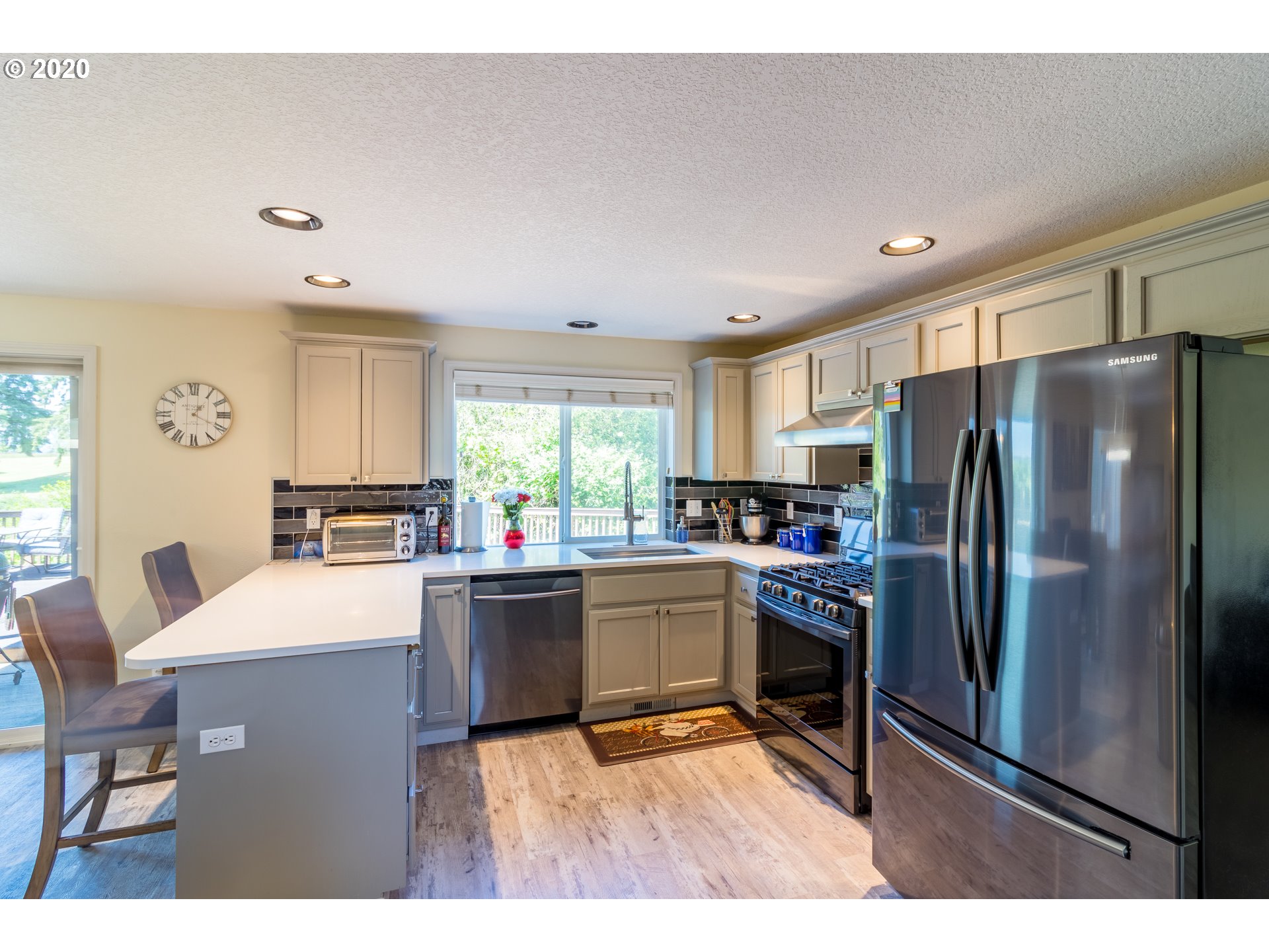915 Raven Drive Ridgefield, WA 98642 - Photo 5 of 32