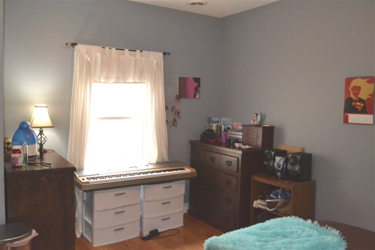 53 Orchard Hill Road Epping, NH 03042 - Photo 13 of 32