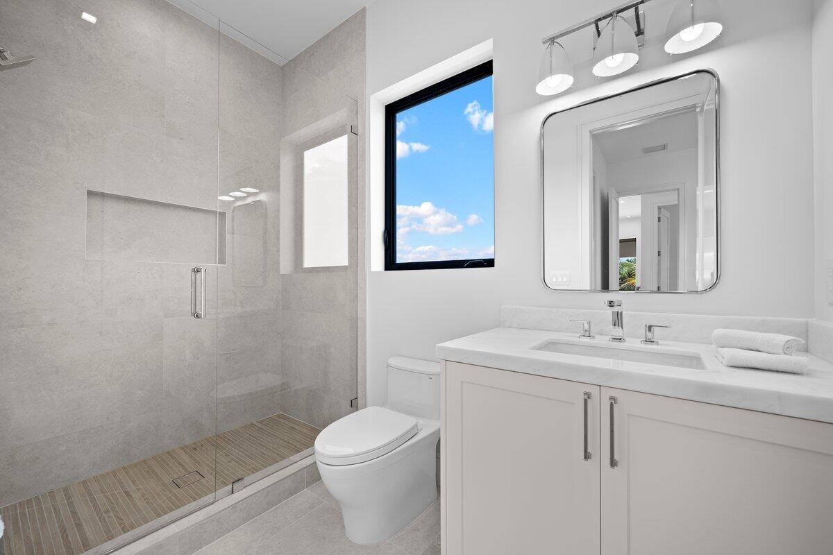 325 West Riverside Drive Jupiter, FL 33469 - Photo 43 of 49 LUX_4496