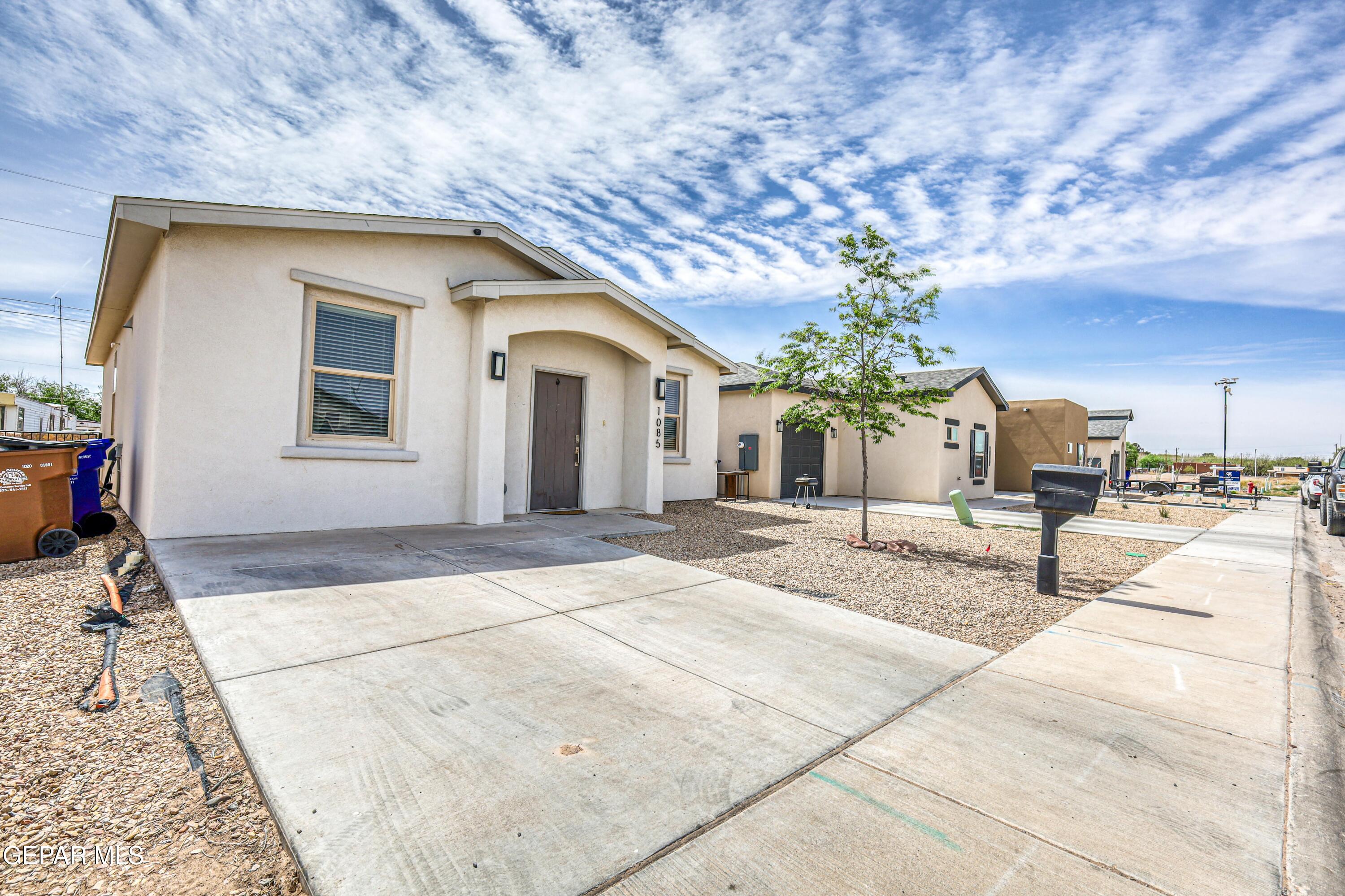 1085 Chitamacha Road Las Cruces, NM 88007 - Photo 4 of 39 4