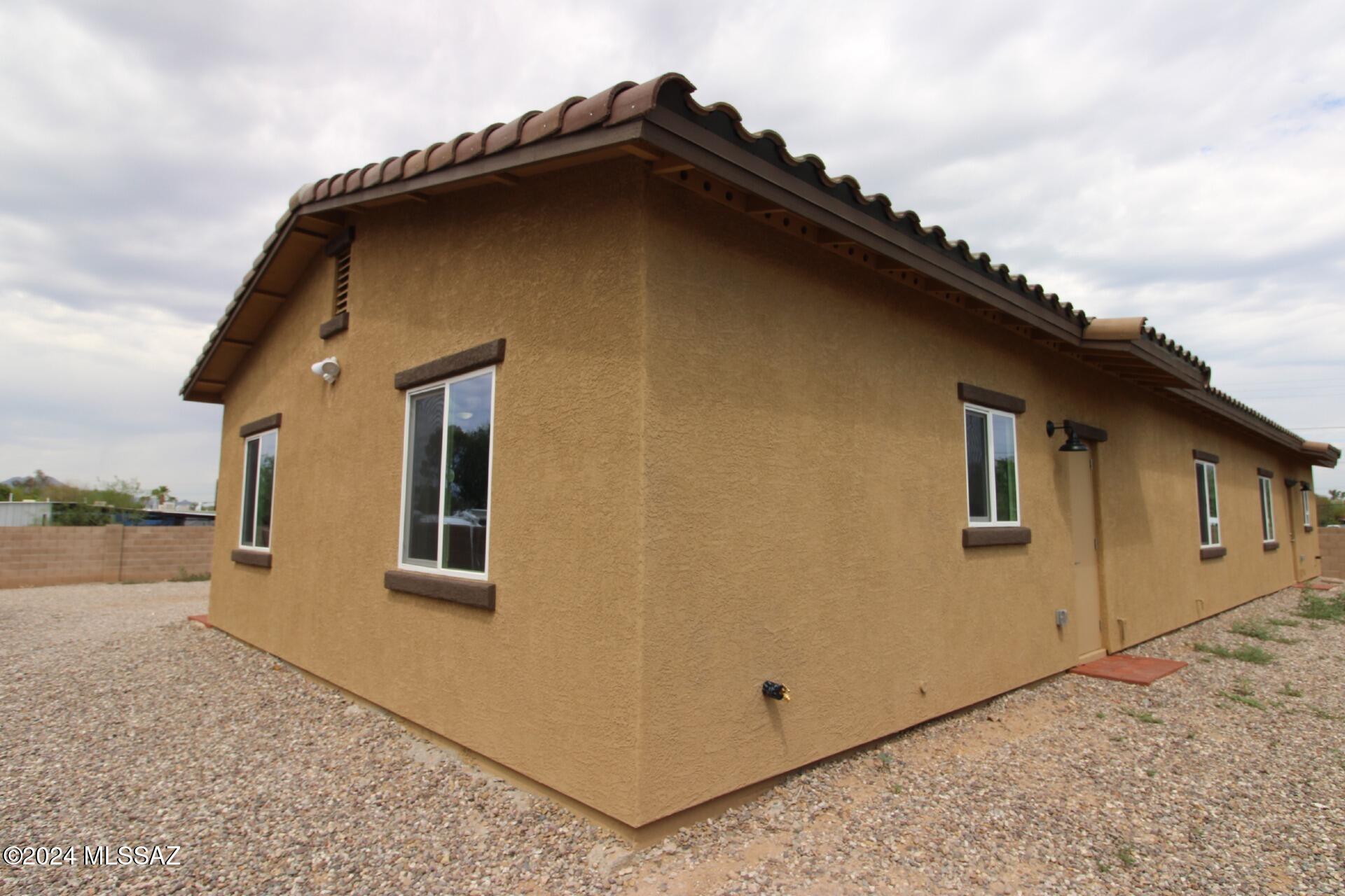 433 East Navajo Road, Unit 1 Tucson, AZ 85705 - Photo 16 of 18