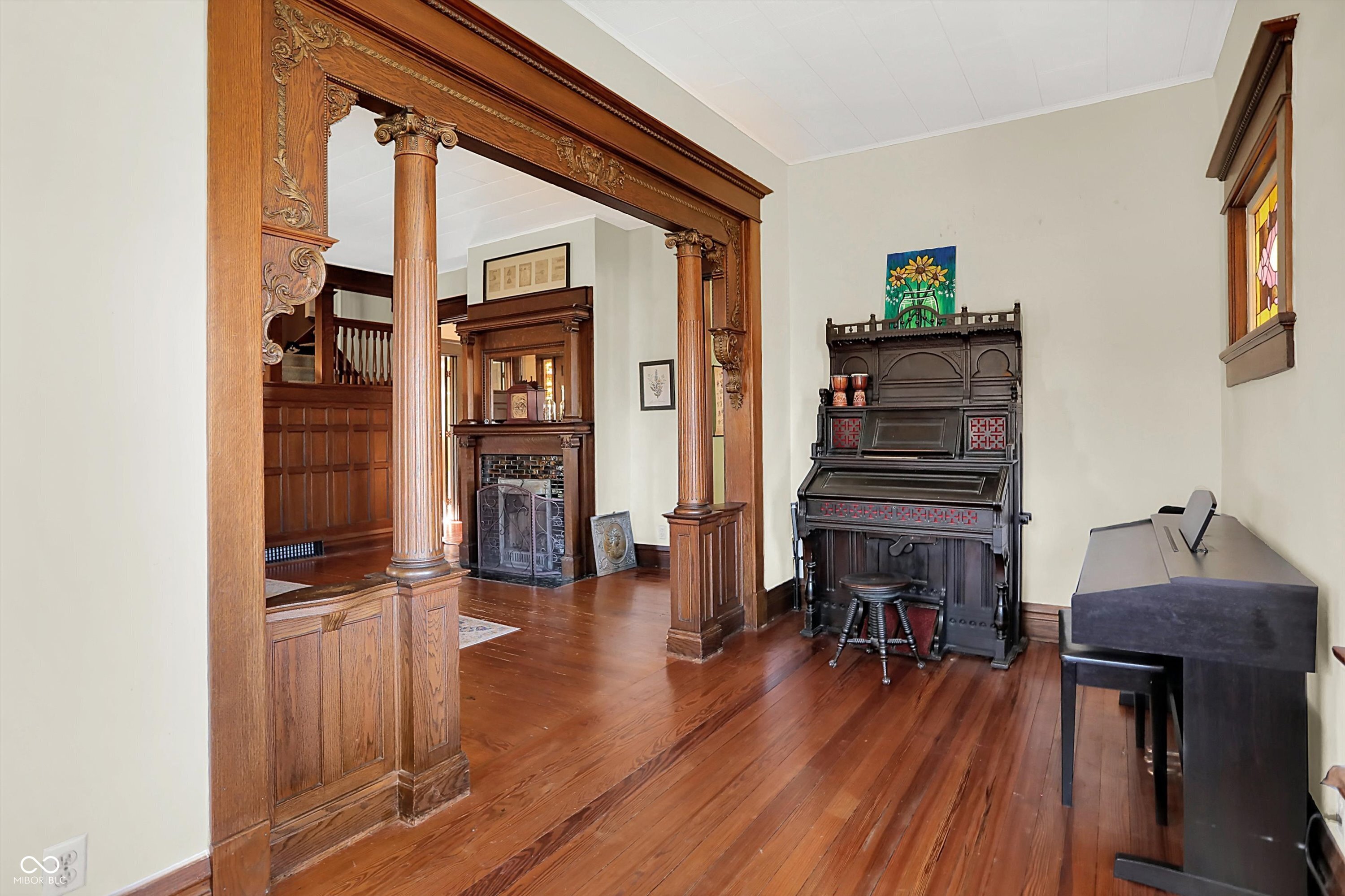 210 South Jackson Street Hartsville, IN 47244 - Photo 8 of 41