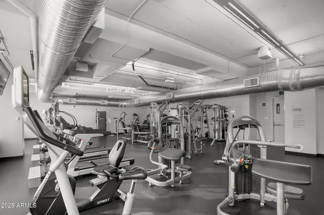 $370,000 | 1 East Lexington Avenue, Unit 1307, Phoenix, AZ 85012