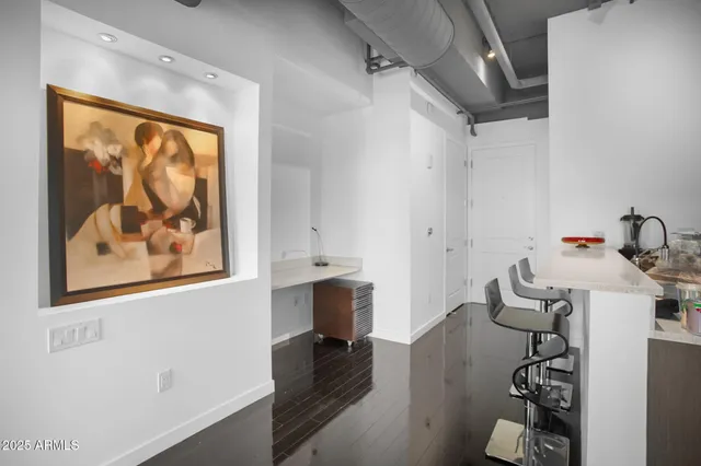 $370,000 | 1 East Lexington Avenue, Unit 1307, Phoenix, AZ 85012