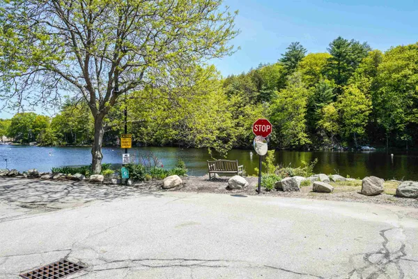 $394,900 | 125 Main Street, Unit 35, Newmarket, NH 03857