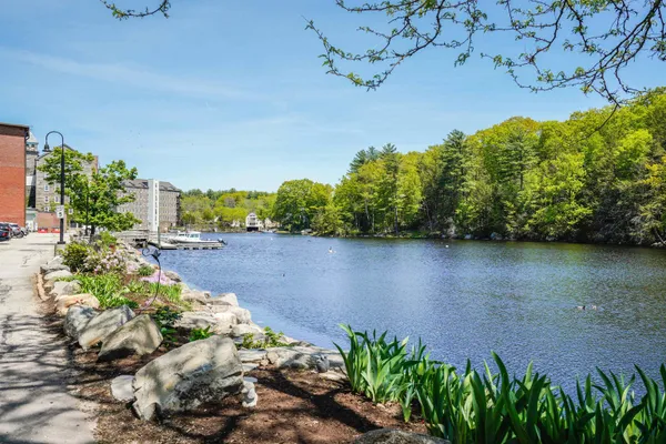 $394,900 | 125 Main Street, Unit 35, Newmarket, NH 03857