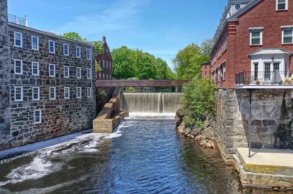 $394,900 | 125 Main Street, Unit 35, Newmarket, NH 03857