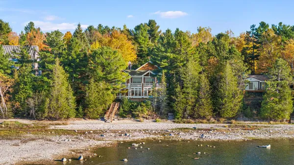 $1,961,250 | 4903 Lake Shore Drive, Charlevoix, MI 49720