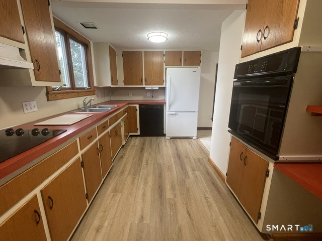 10 Bluff Road West Ledyard, CT 06335 - Photo 3 of 29 Gallery Image 3