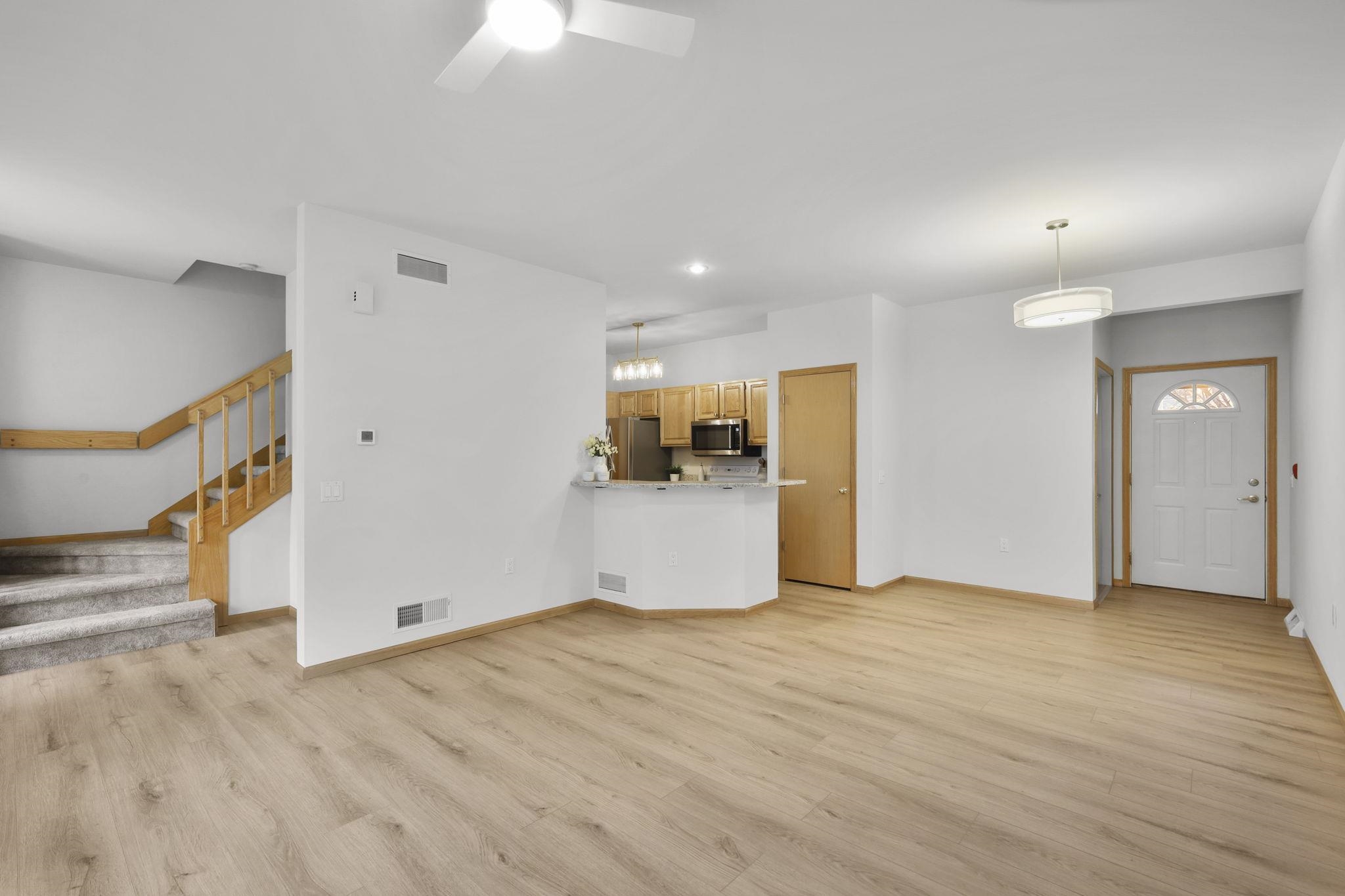 3154 Dorchester Way, Unit 2 Madison, WI 53719 - Photo 3 of 31