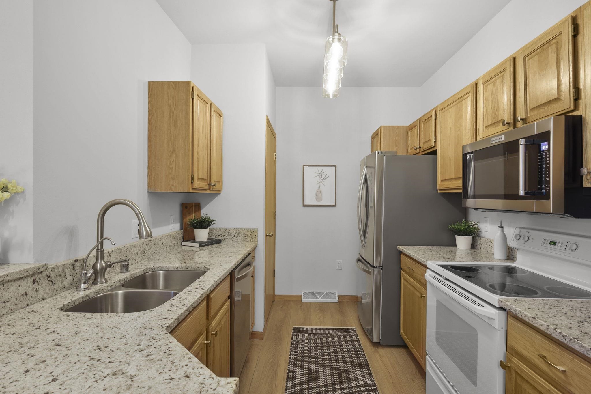 3154 Dorchester Way, Unit 2 Madison, WI 53719 - Photo 8 of 31