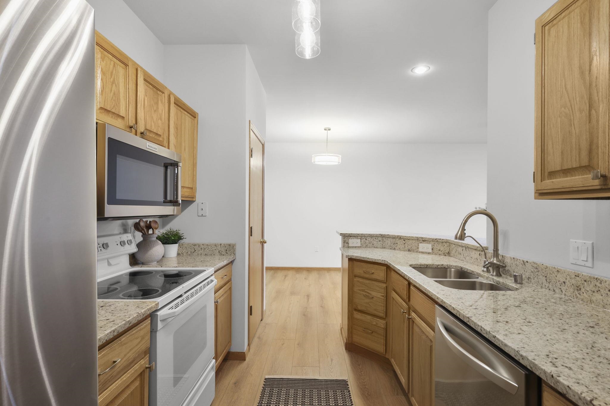 3154 Dorchester Way, Unit 2 Madison, WI 53719 - Photo 10 of 31