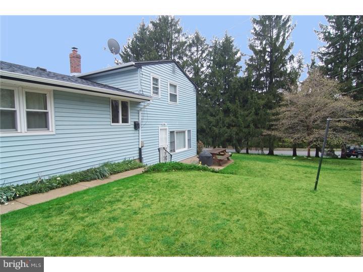 711 Charette Road Philadelphia, PA 19115 - Photo 22 of 23 Exterior Back
