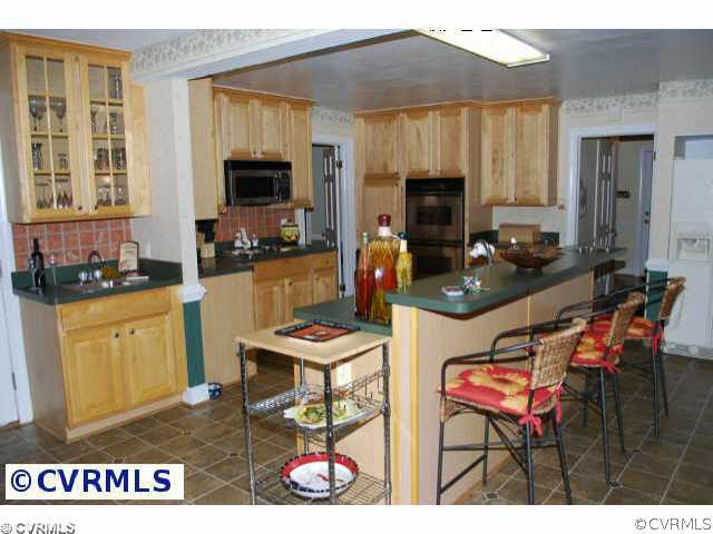 1616 Harborough Road Richmond, VA 23238 - Photo 9 of 9 Kitchen