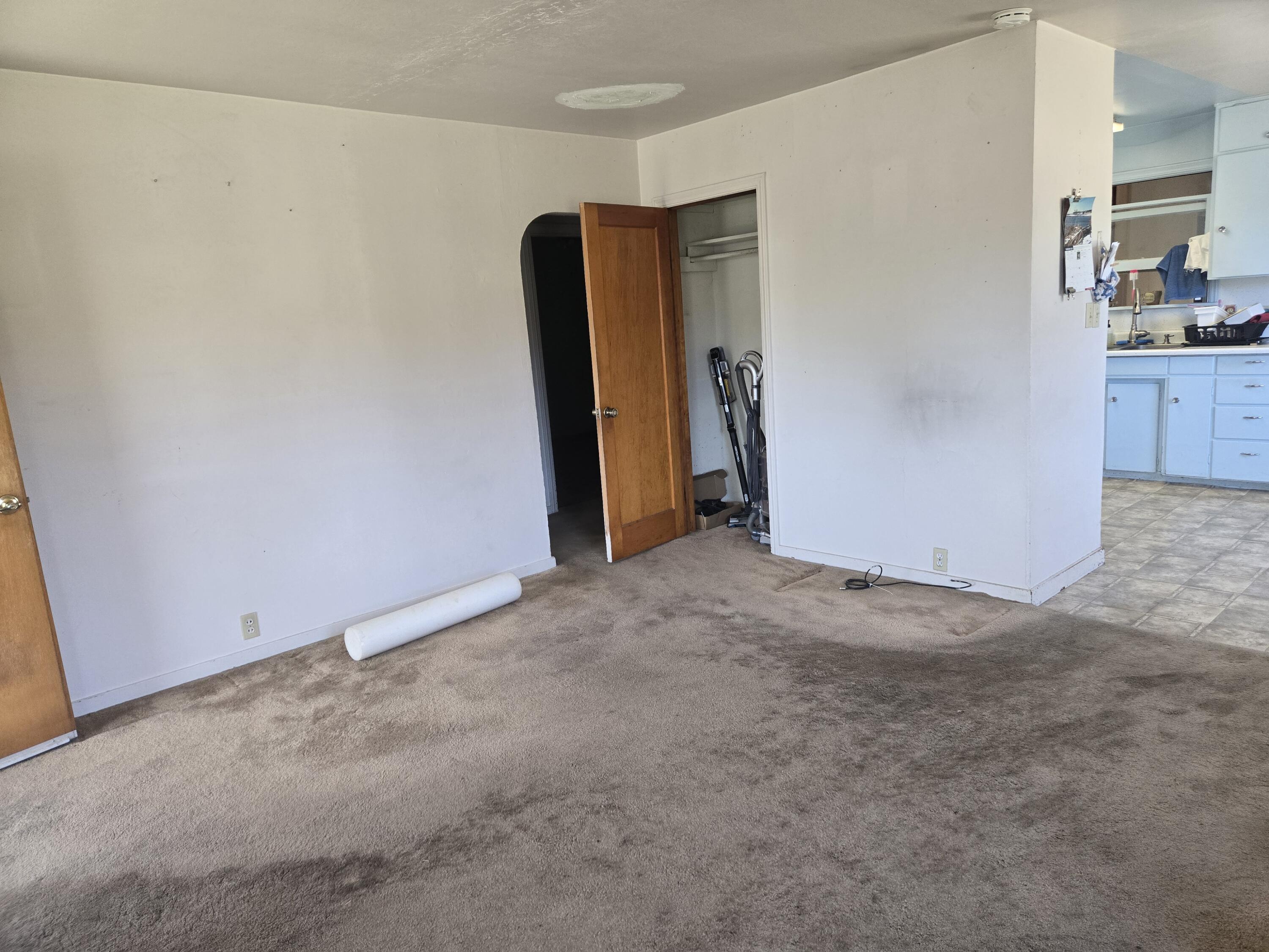 2609 Albert Road Anderson, CA 96007 - Photo 18 of 40 2609 Albert LR 1