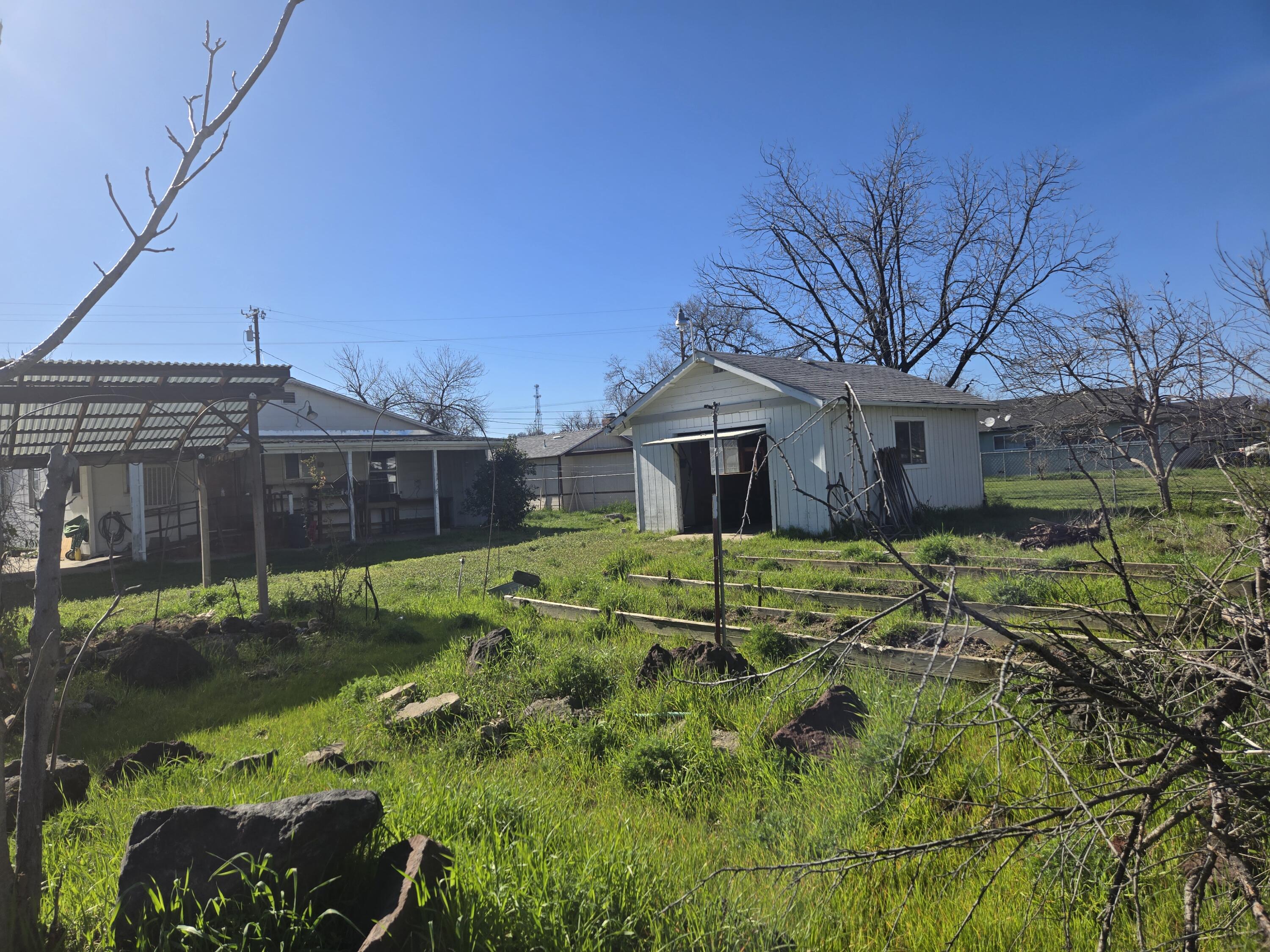 2609 Albert Road Anderson, CA 96007 - Photo 29 of 40 2609 Albert Backyard 2