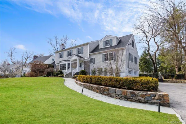 $2,895,000 | 50 Bates Road, Harrison, NY 10528
