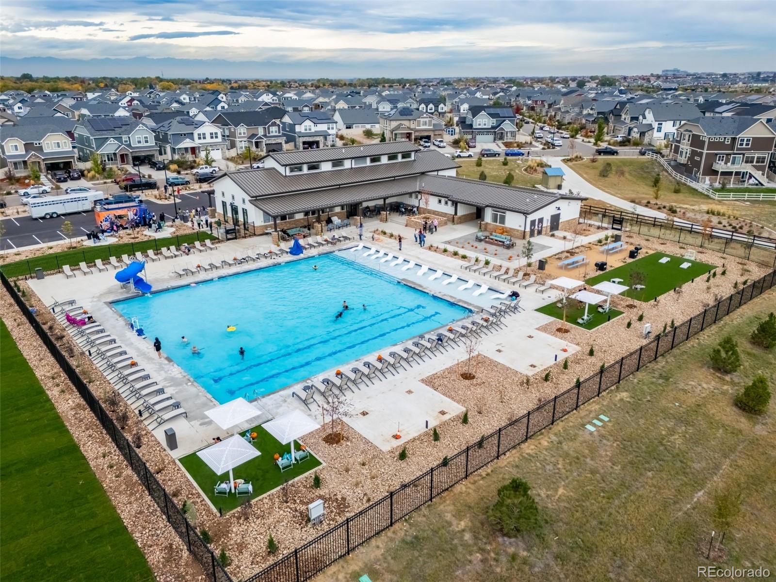 3970 North Rome Street Aurora, CO 80019 - Photo 21 of 22 a picture of a city view
