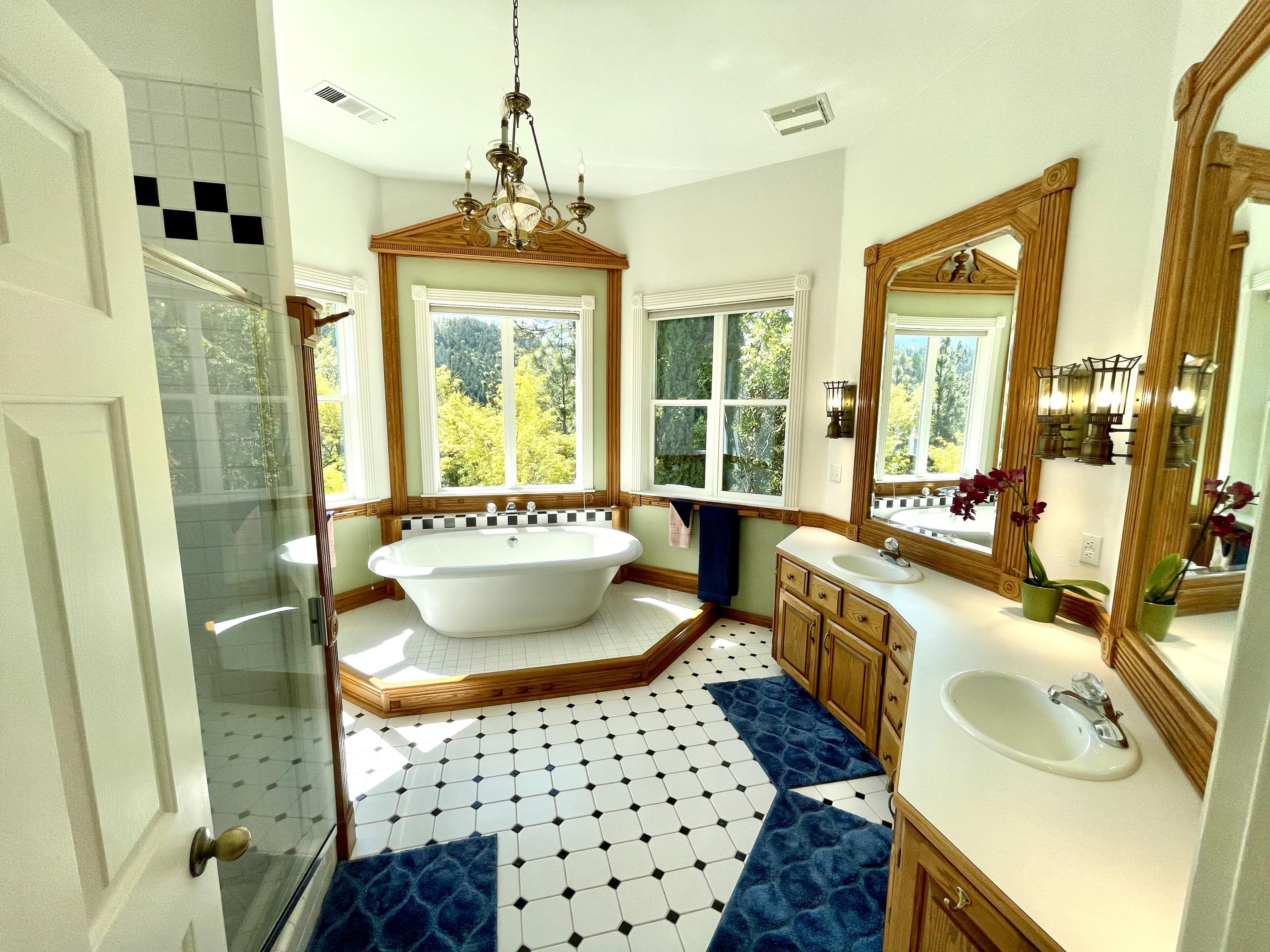 3110 Anderson Creek Road Talent, OR 97540 - Photo 21 of 58 Suite bath 1