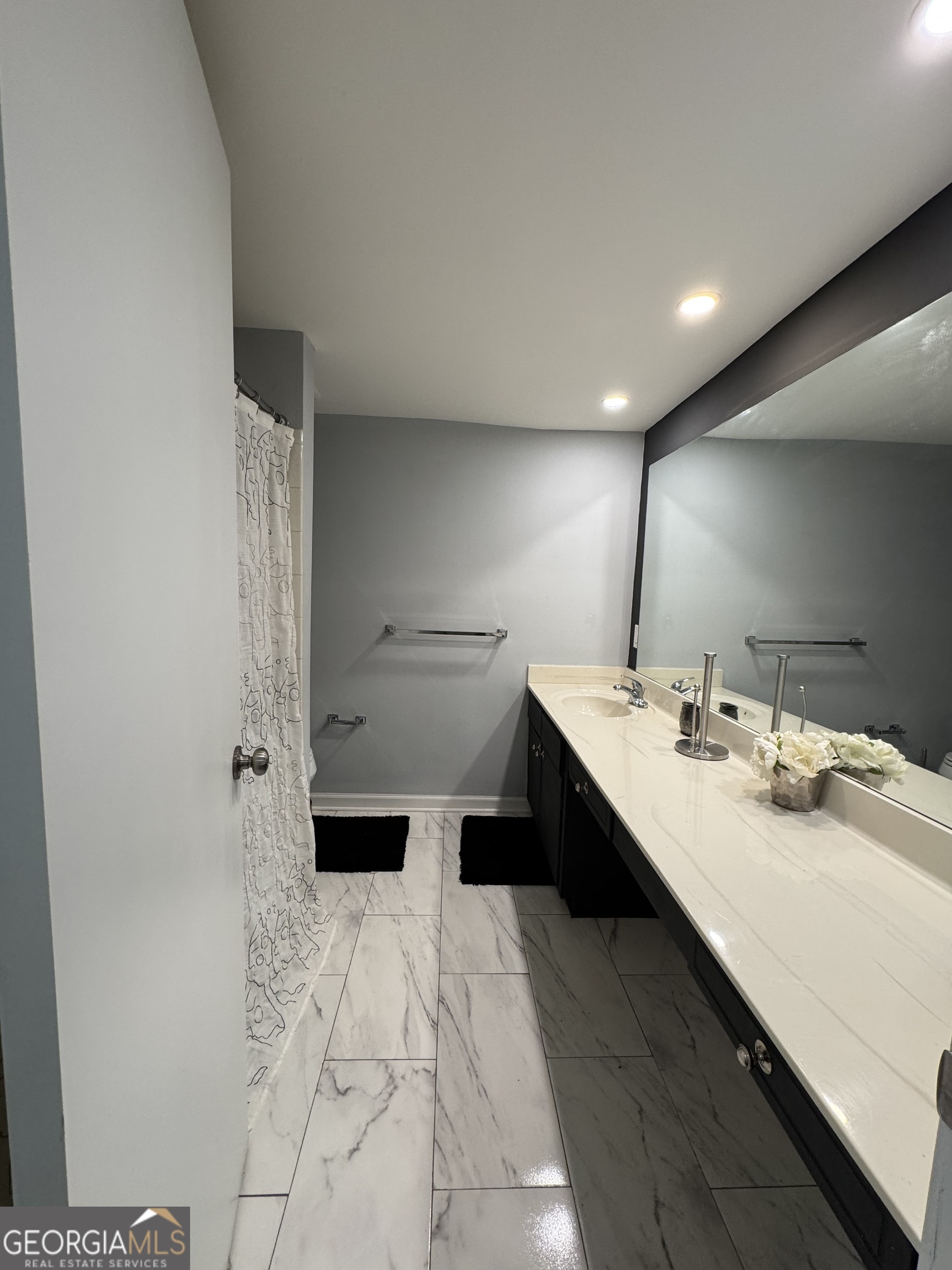 6851 Roswell Road, Unit H13 Sandy Springs, GA 30328 - Photo 12 of 16