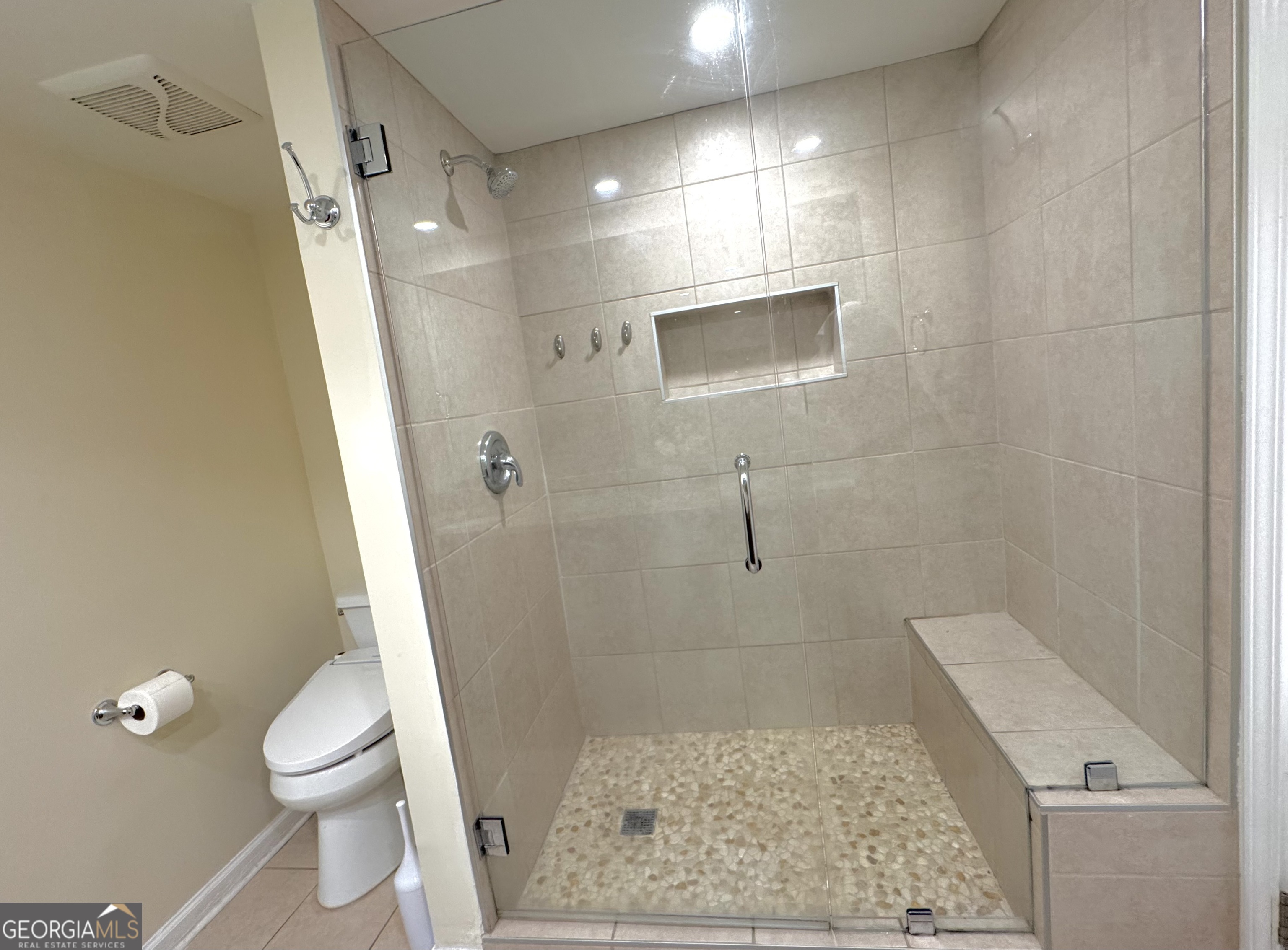 6851 Roswell Road, Unit H13 Sandy Springs, GA 30328 - Photo 15 of 16