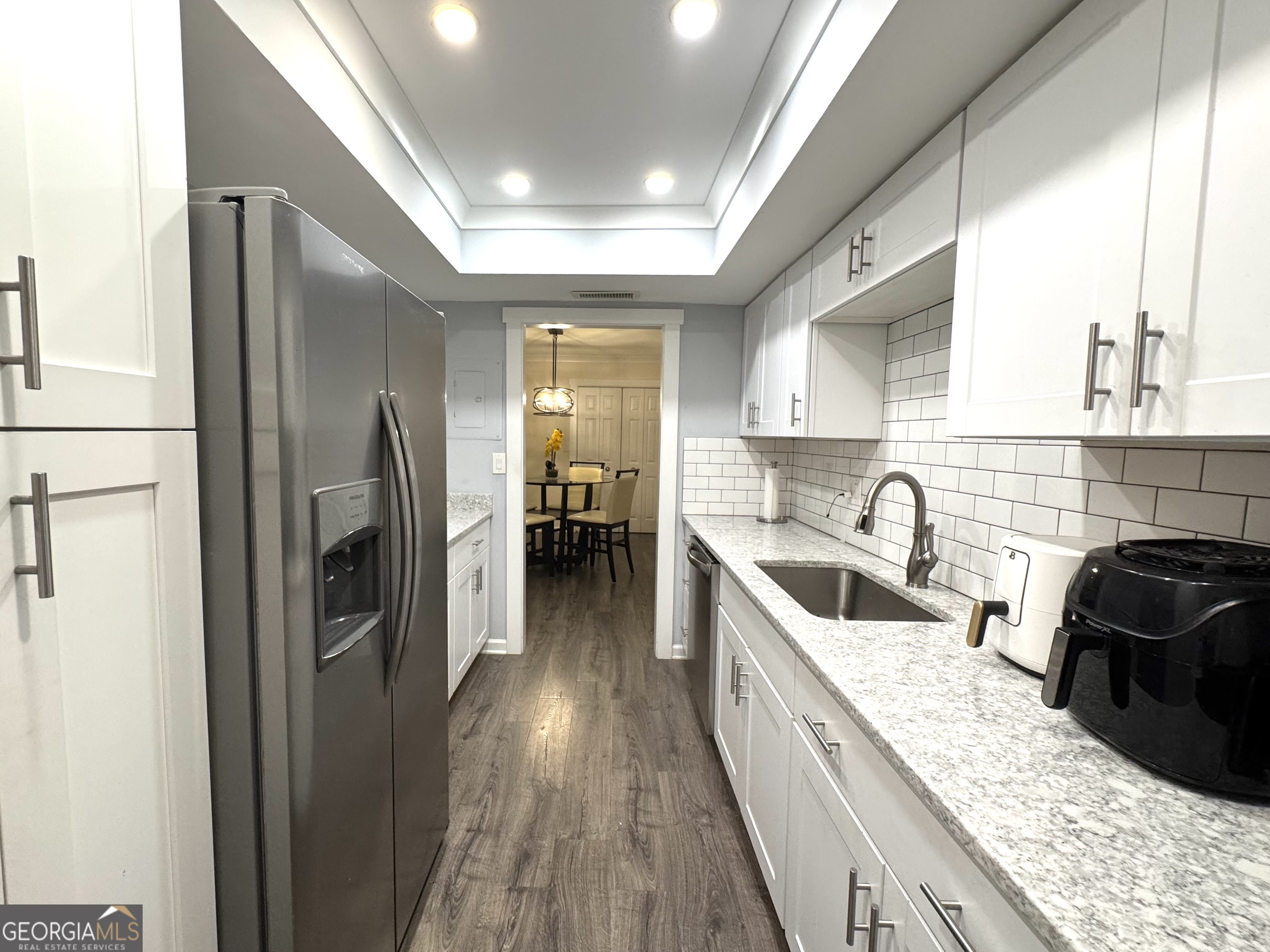 6851 Roswell Road, Unit H13 Sandy Springs, GA 30328 - Photo 6 of 16